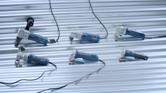 Bosch Cisaille à tôle sans-fil GSC 12V-13 Professional Bleu/Noir, Cisaille électrique, 3600 spm, 1,3 mm, 2 mm, 3,5 m/s², 1,5 m/s²