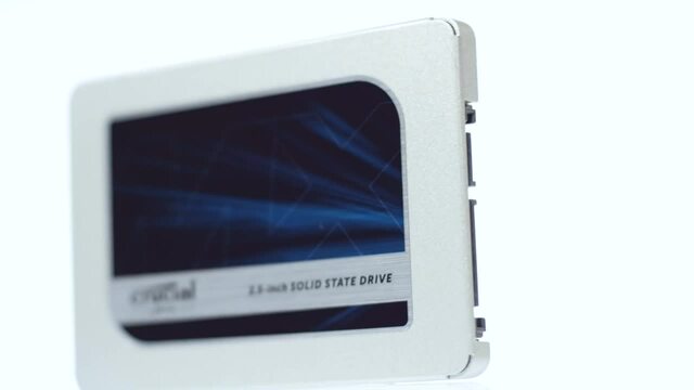 Crucial MX500, 1To SSD CT1000MX500SSD1