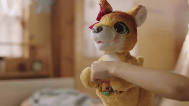 Hasbro furReal - Mama Josie de Kangoeroe Pluchenspeelgoed 